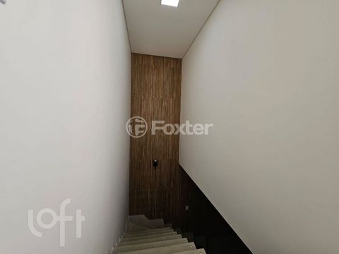 Image 4 - 758044