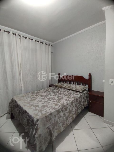 Image 7 - 758532