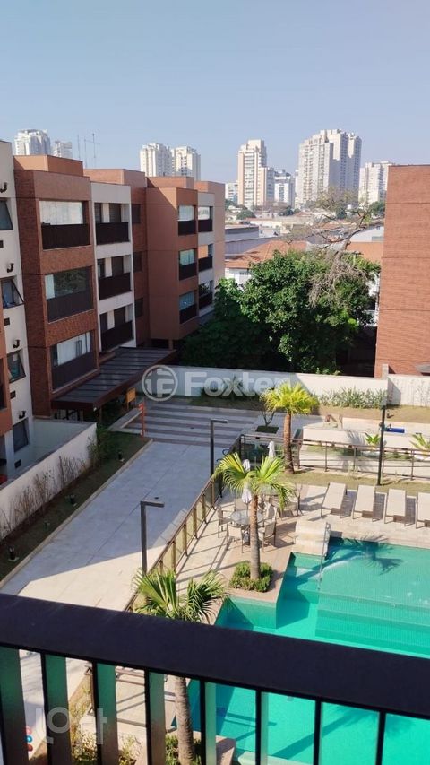 Image 5 - 758549