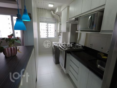 Image 7 - 758573