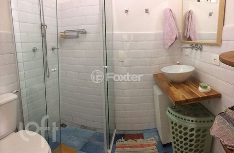 Image 8 - 769682