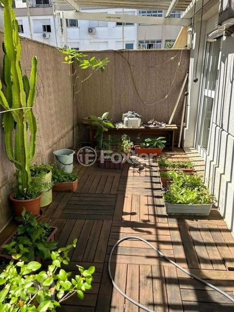 Image 5 - 806302