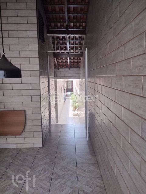 Image 6 - 806377