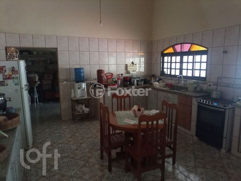 Image 10 - 806483
