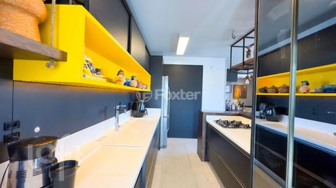 Image 8 - 806530
