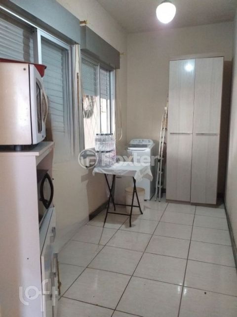 Image 8 - 806550