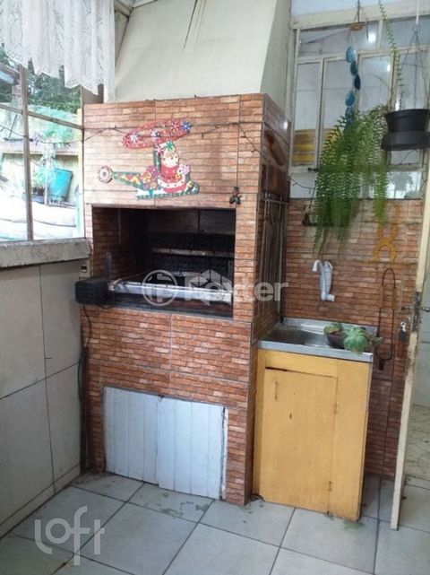 Image 11 - 806550