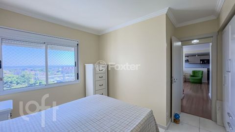 Image 8 - 806599