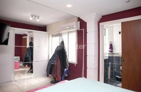 Image 9 - 806668
