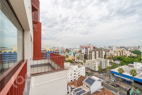 Image 10 - 806685