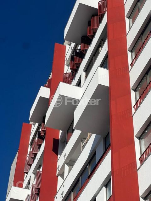 Image 4 - 806685