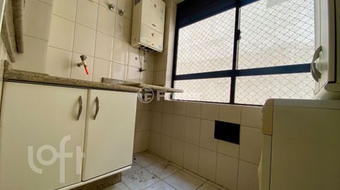 Image 10 - 806734