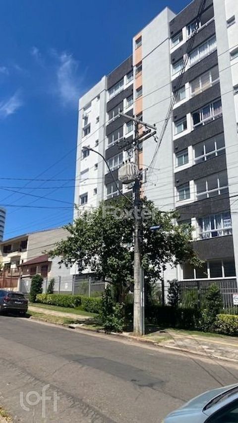 Image 18 - 807498