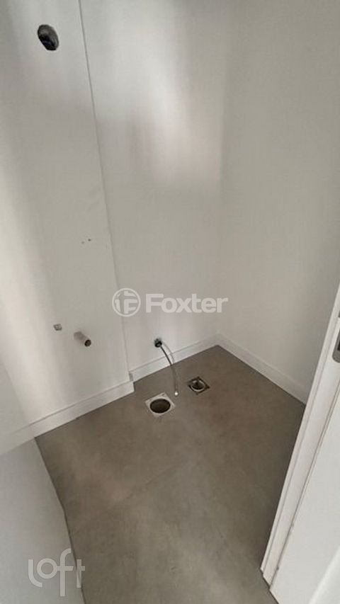 Image 3 - 807498