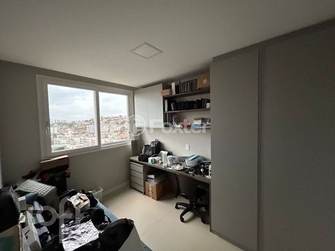Image 2 - 807693