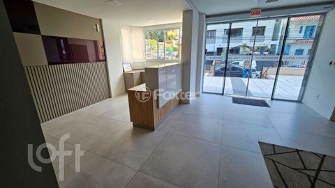Image 4 - 807891