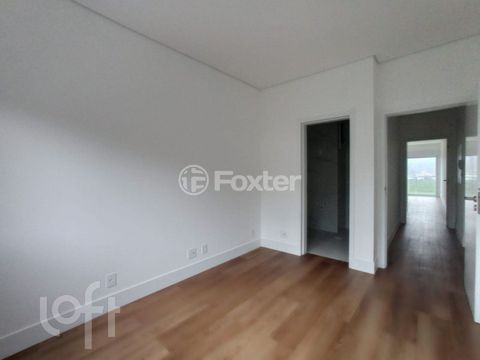 Image 7 - 808280