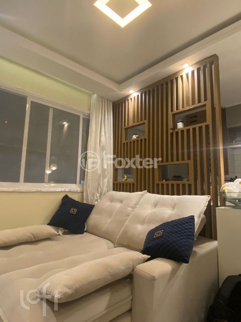 Image 1 - 808382