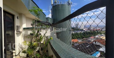 Image 13 - 808495