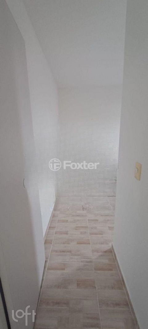 Image 8 - 808679