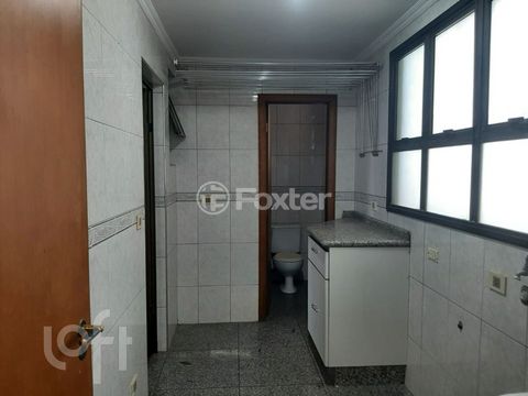Image 4 - 808891