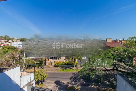 Image 8 - 809024