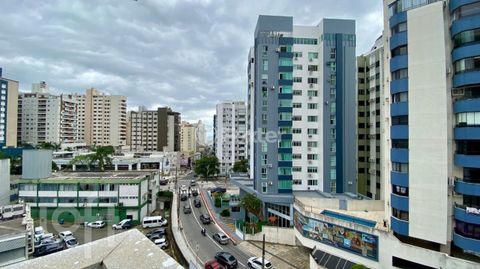 Image 15 - 809644