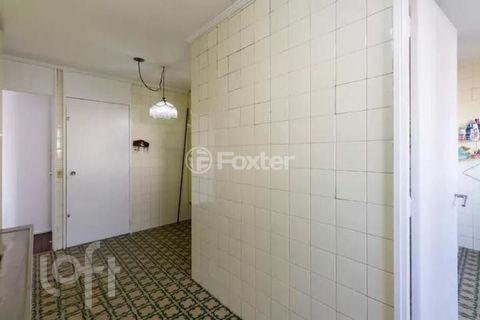 Image 3 - 809663