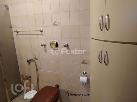 Image 6 - 809666