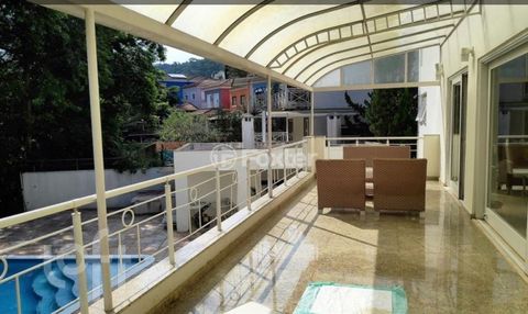 Image 7 - 809682