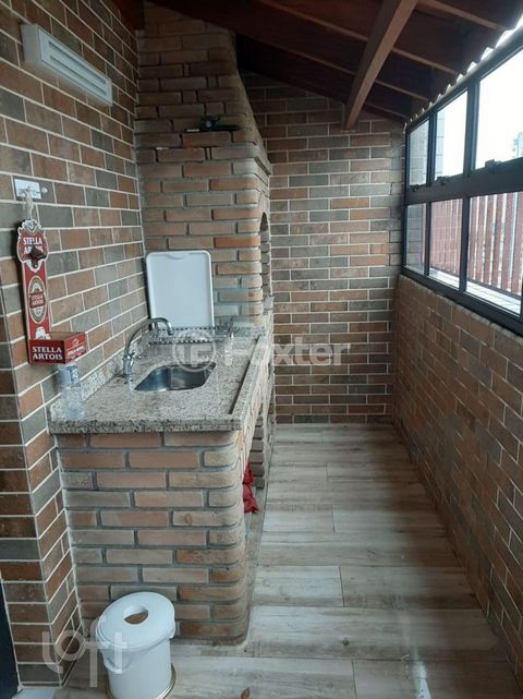 Image 11 - 809904