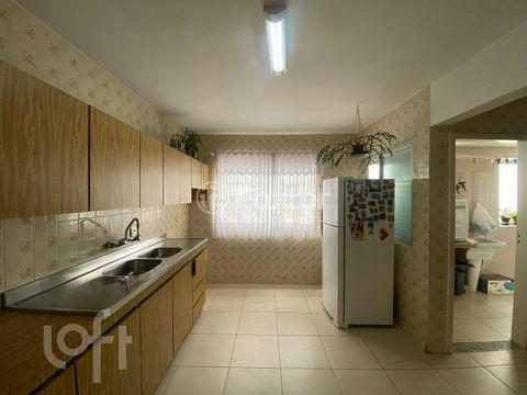 Image 5 - 809987