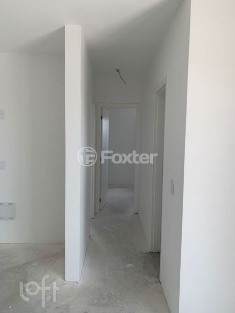 Image 7 - 810177