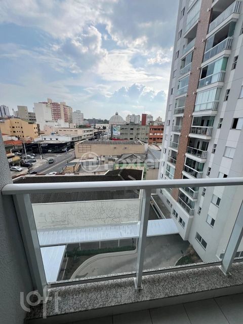 Image 3 - 810240