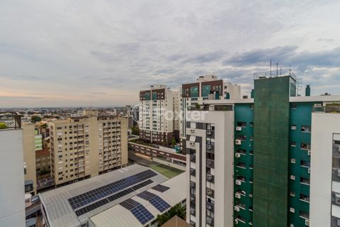 Image 5 - 810454