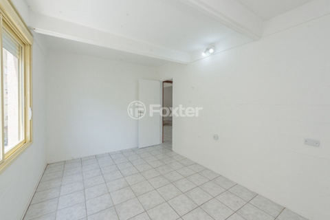 Image 7 - 810669