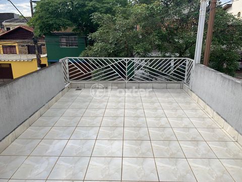 Image 9 - 810677