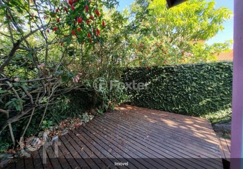 Image 17 - 810699