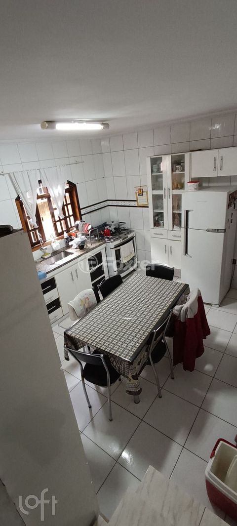 Image 1 - 810757