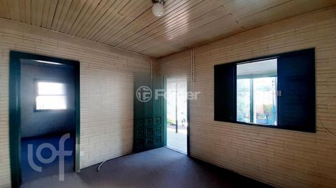 Image 8 - 810789
