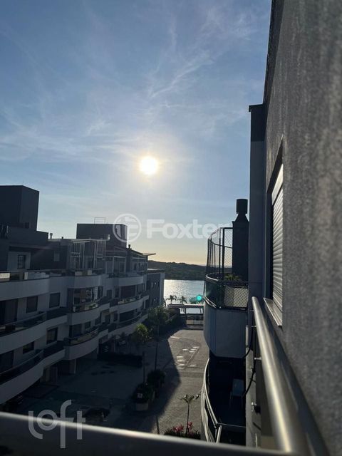 Image 2 - 810854
