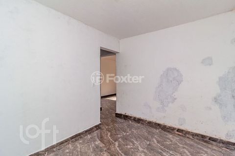 Image 9 - 811000