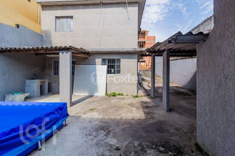 Image 17 - 811000