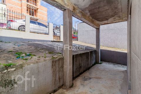 Image 14 - 811000
