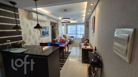 Image 1 - 811686