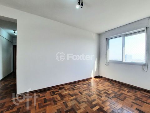 Image 3 - 811721