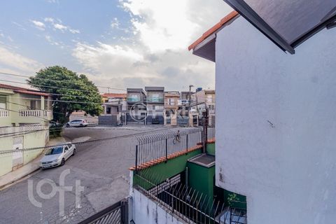Image 17 - 811753