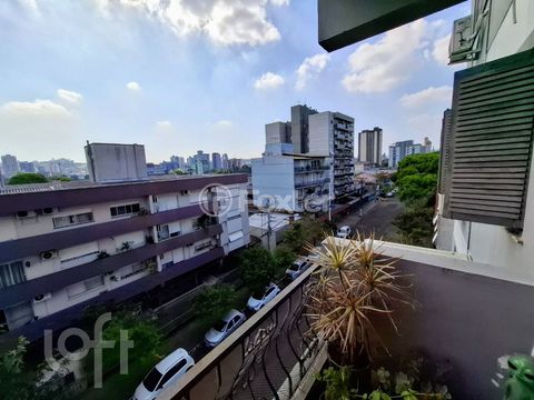 Image 8 - 811974