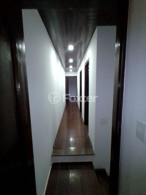 Image 9 - 812256