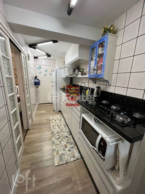 Image 1 - 812502